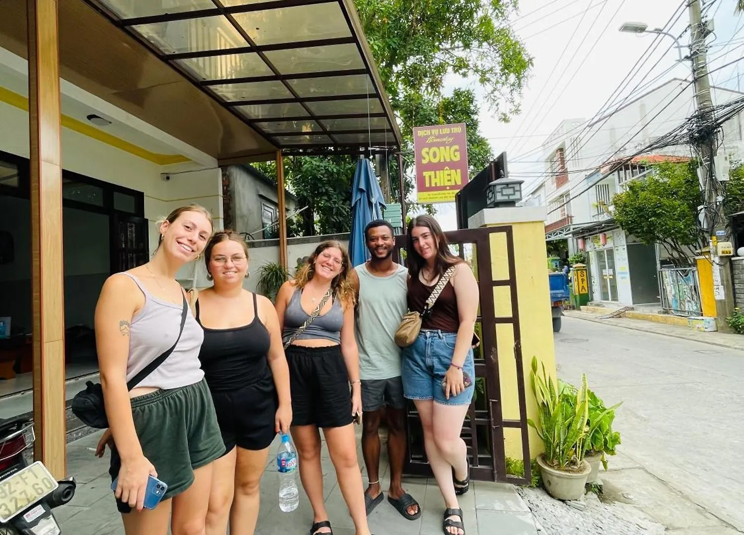 Song Thien Homestay Хойан